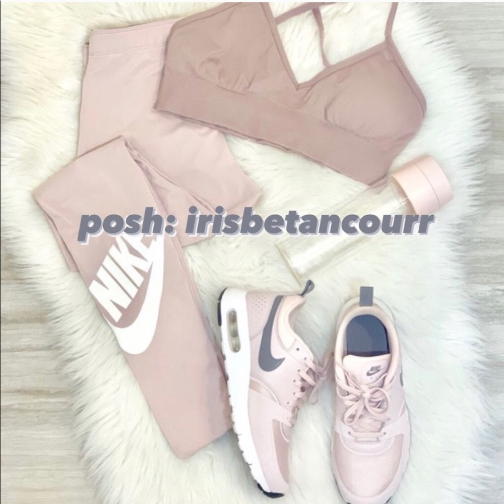 Athletic wear mystery box - Picture 6 of 14